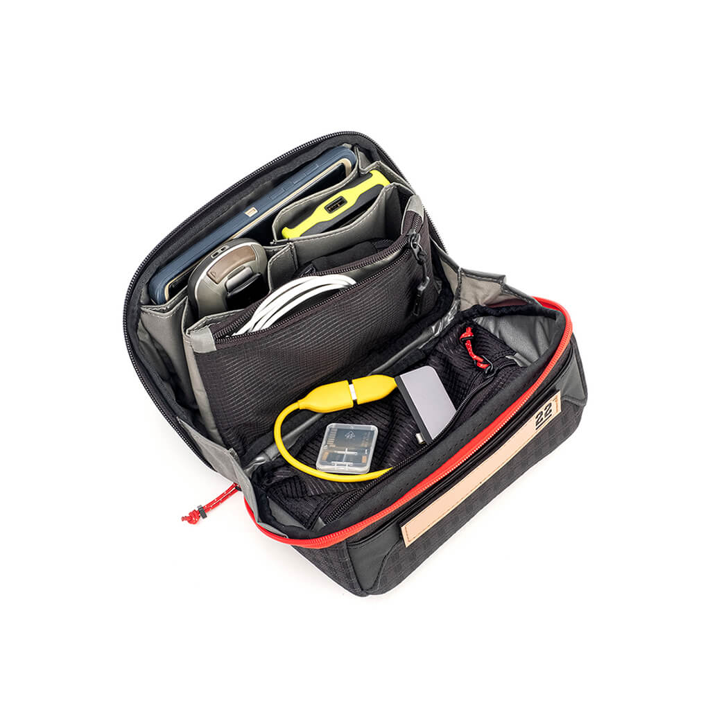STEP 22 Gear Tenkile Tech Pouch Kit GoPro Bag