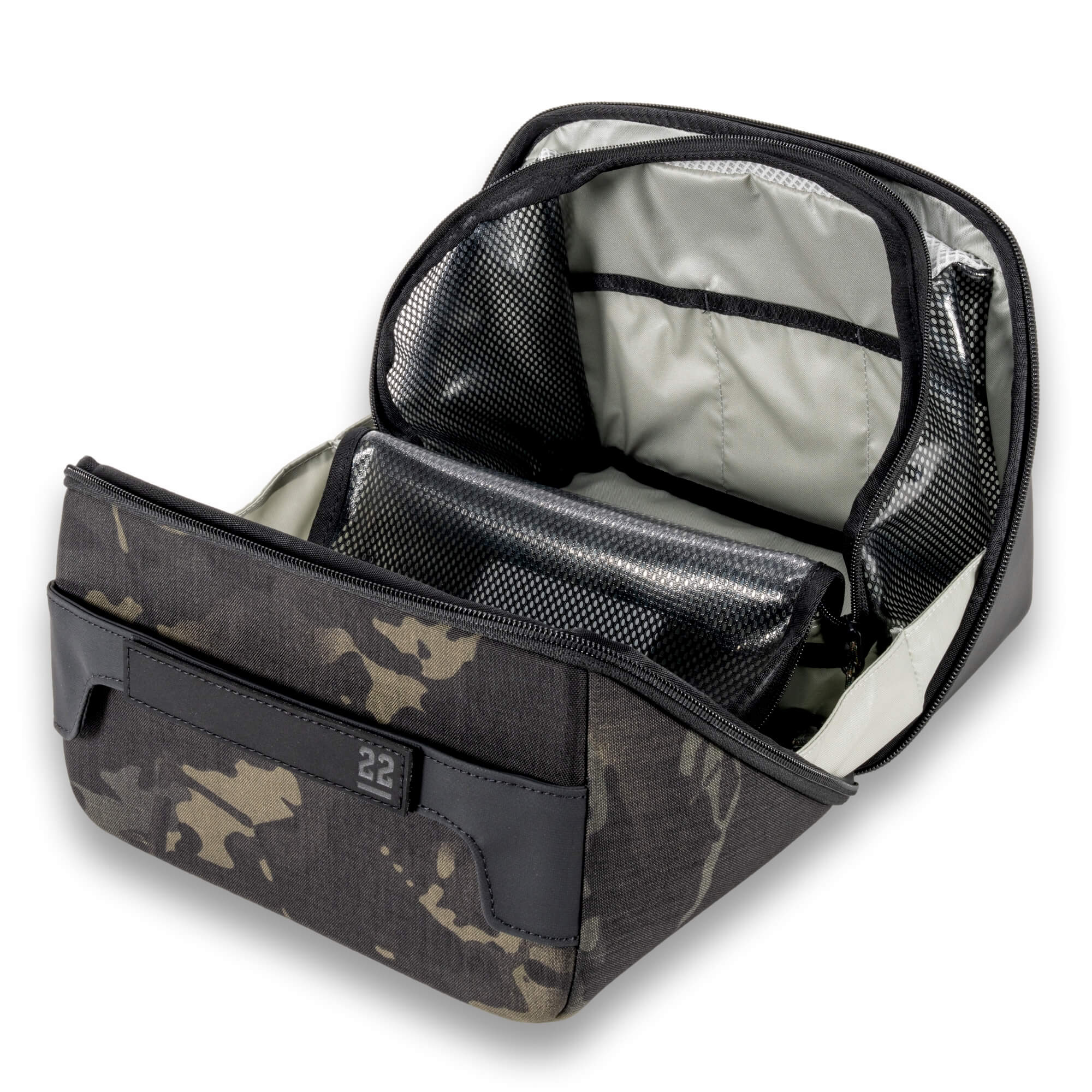 STEP 22 Gear Tortoise™ Grande Toiletry Bag