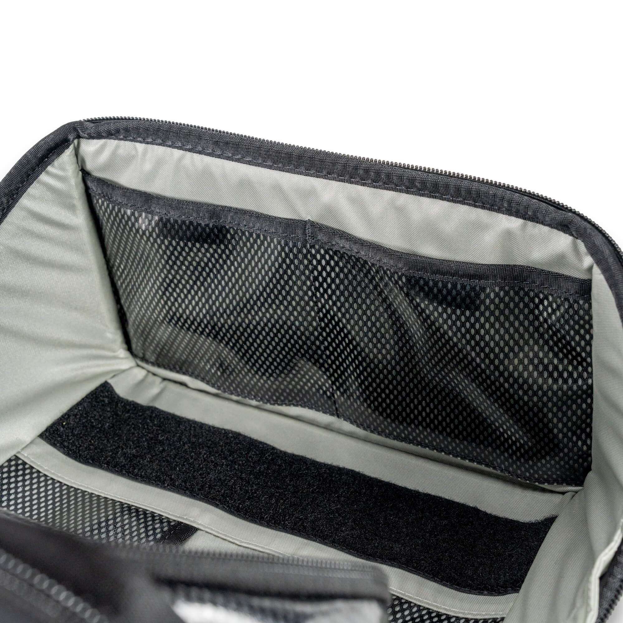 Tortoise™ Grande Toiletry Bag