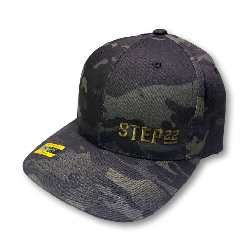 Spyder Industries Flexfit Hat in Solid Black